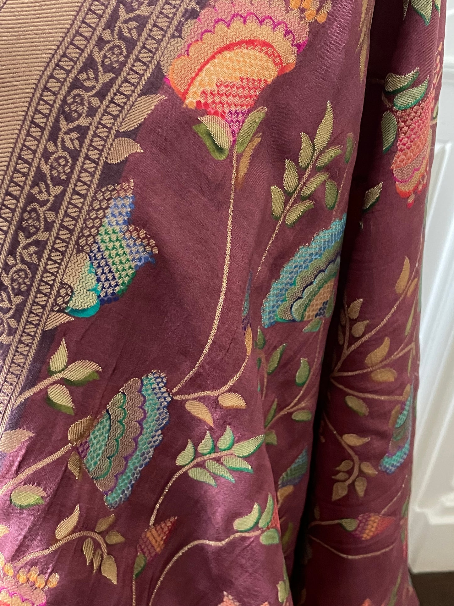 Muted Wine/ Dusted Mehroon Elegant & Suave Benarsi Banarsi Zari Woven Silk Duppattas Scarf Chunni Chunri Odhni