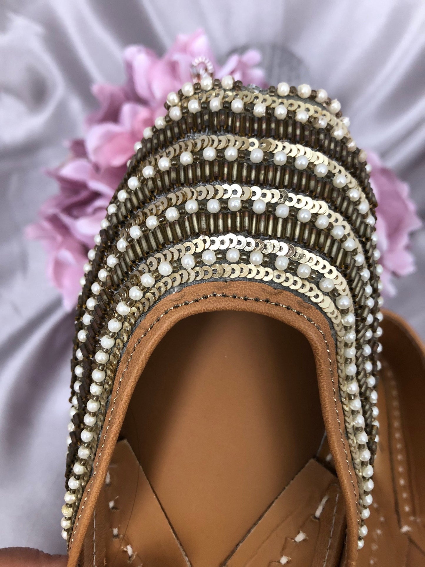 Women Punjabi Juttis Jootis Pakistani Khussa Mojaris available in Various Sizes