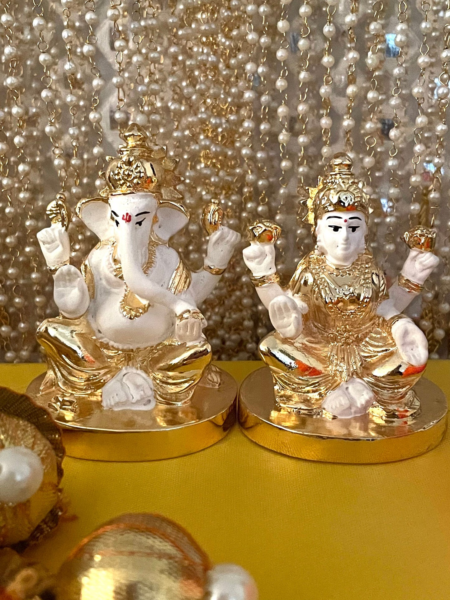 White and Gold Lakshmi and Ganesh Figurines Murtis Diwali Pooja House-Warming Gifts New Home
