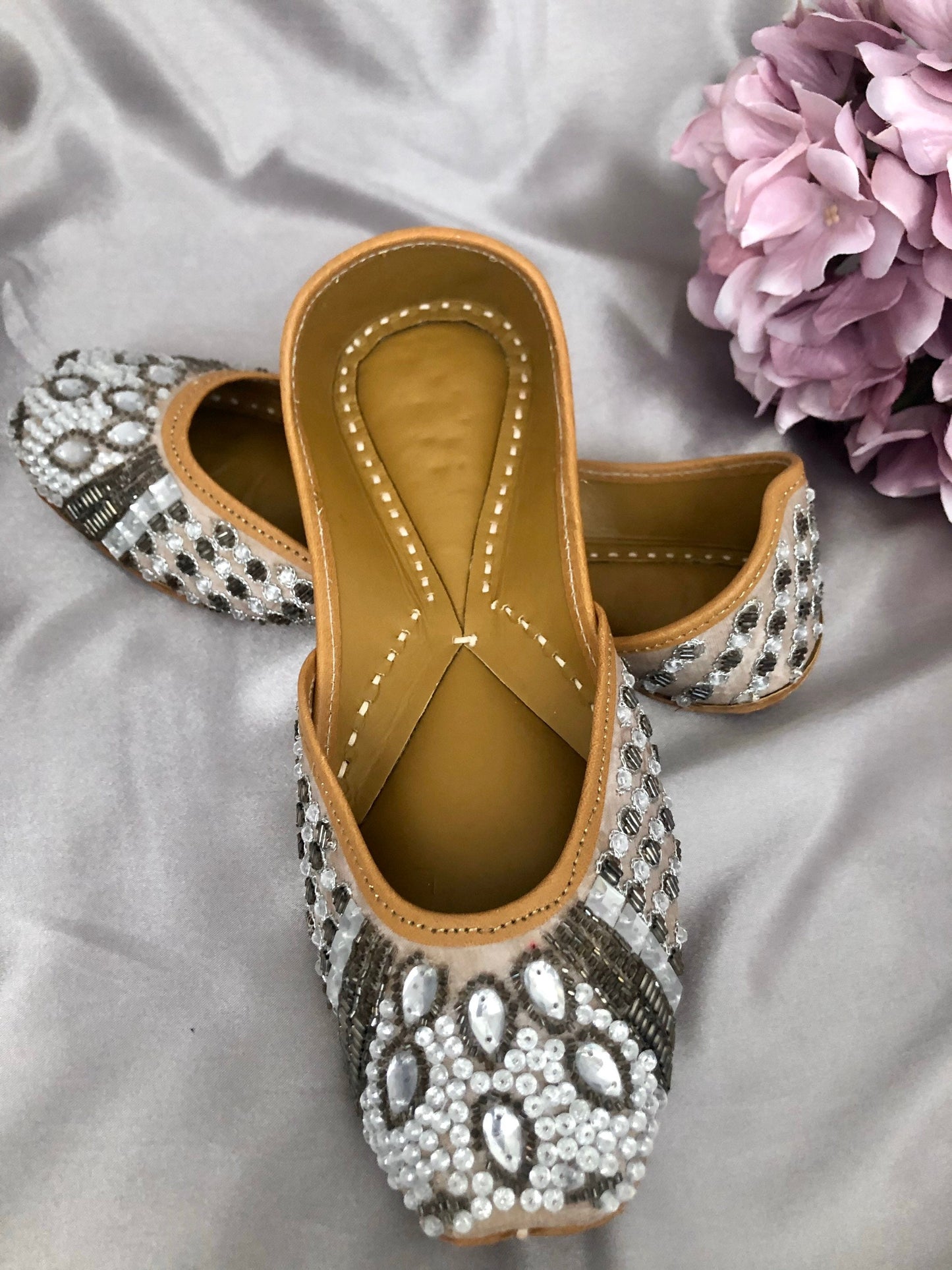 Silver Grey Punjabi Jutti/Jooti/Pakistani Khussa Wedding Shoes Perfect Bridesmaid gifts Leather Cushioned Insole