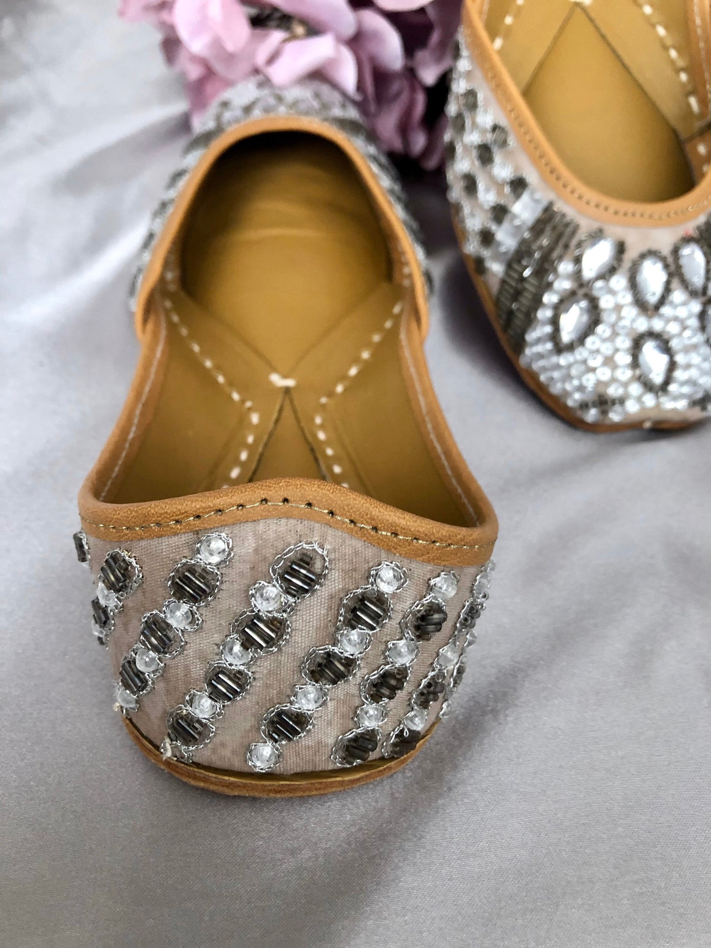 Silver Grey Punjabi Jutti/Jooti/Pakistani Khussa Wedding Shoes Perfect Bridesmaid gifts Leather Cushioned Insole