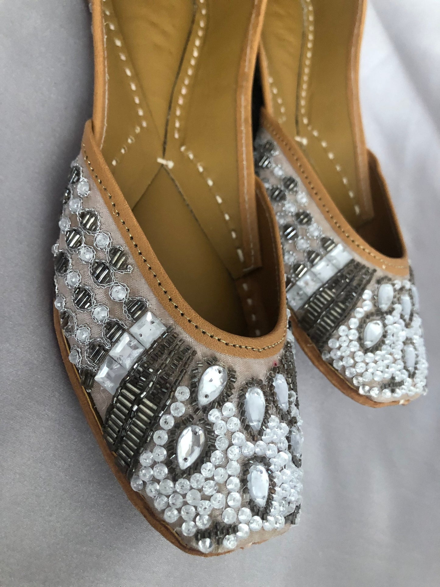Silver Grey Punjabi Jutti/Jooti/Pakistani Khussa Wedding Shoes Perfect Bridesmaid gifts Leather Cushioned Insole