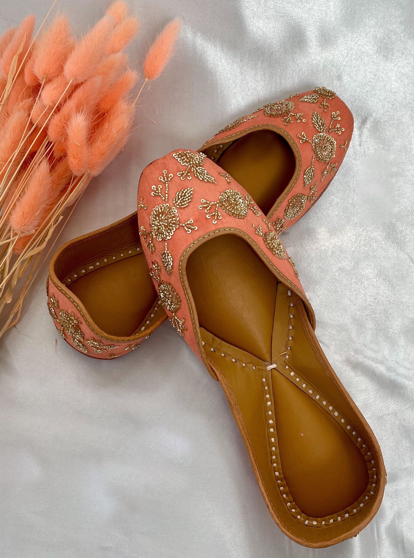 Peach Juttis Punjabi Jooti Women Shoes Khussa Embroidered pumps Bridal Shoes
