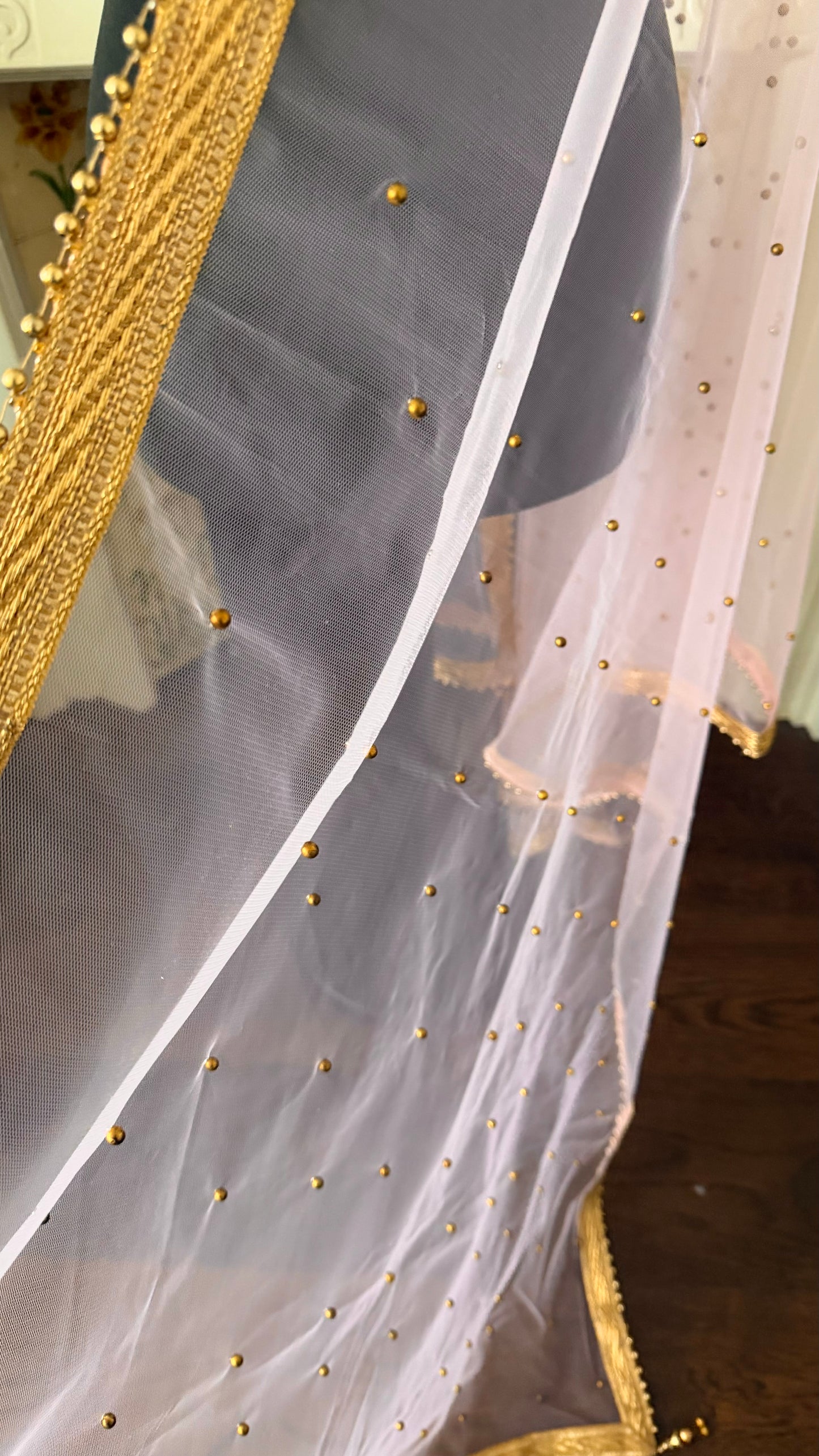Pink Net Dupatta| Sample Sale| Net| All over beads| Border | Latkan| Clearance might have slight defects**
