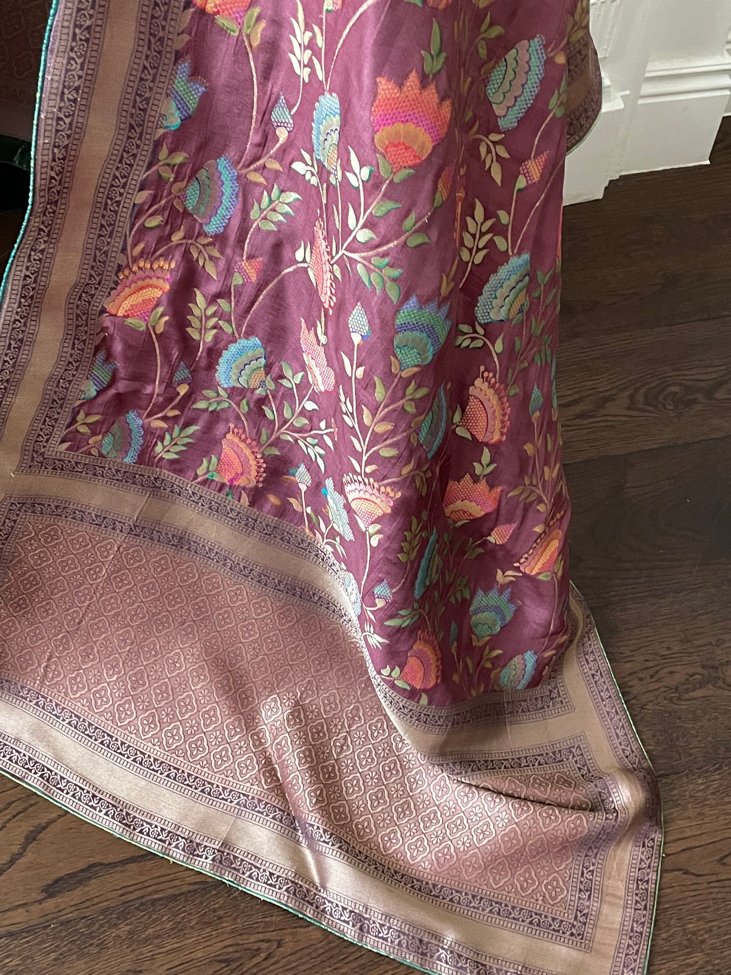 Muted Wine/ Dusted Mehroon Elegant & Suave Benarsi Banarsi Zari Woven Silk Duppattas Scarf Chunni Chunri Odhni