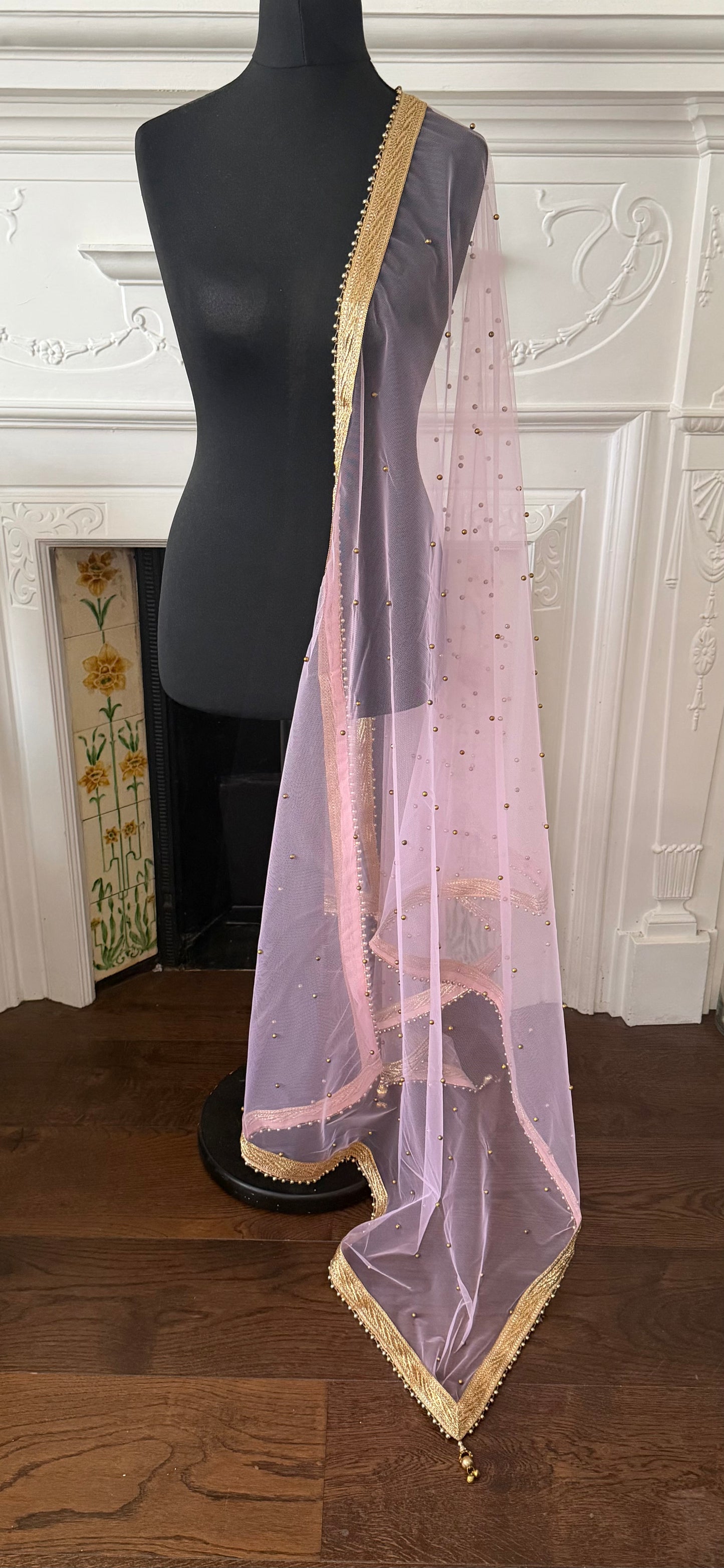 Pink Net Dupatta| Sample Sale| Net| All over beads| Border | Latkan| Clearance might have slight defects**