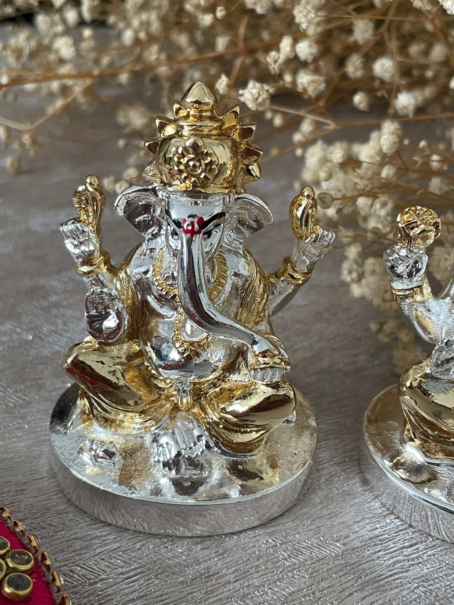 White and Gold Lakshmi and Ganesh Figurines Murtis Diwali Pooja House-Warming Gifts New Home