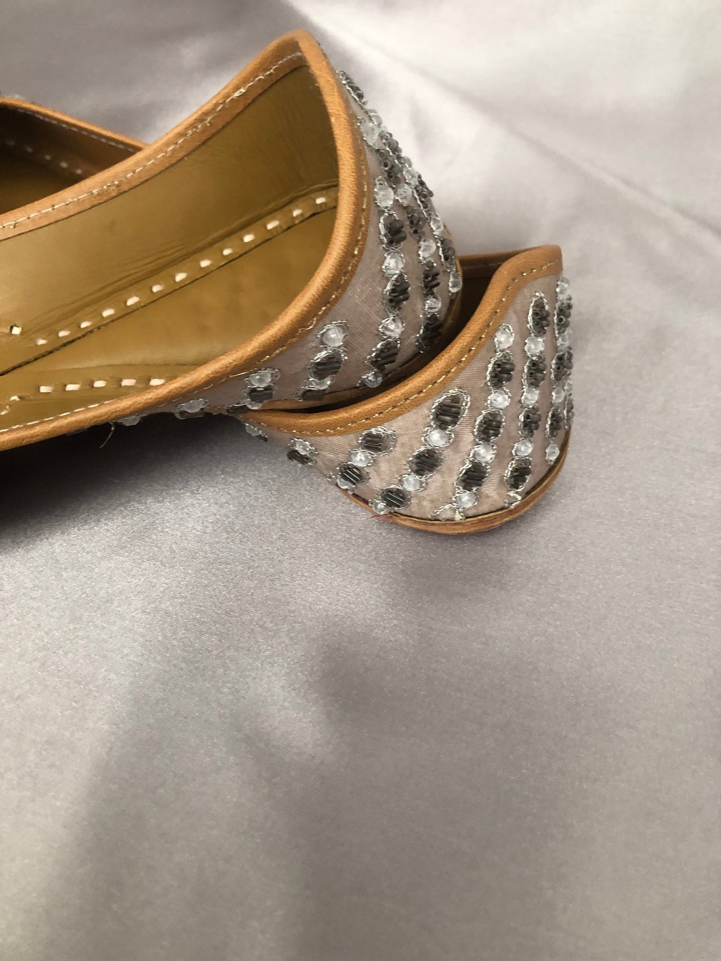 Silver Grey Punjabi Jutti/Jooti/Pakistani Khussa Wedding Shoes Perfect Bridesmaid gifts Leather Cushioned Insole