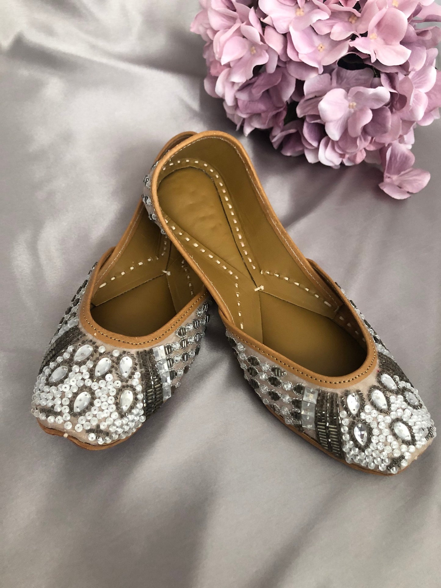 Silver Grey Punjabi Jutti/Jooti/Pakistani Khussa Wedding Shoes Perfect Bridesmaid gifts Leather Cushioned Insole